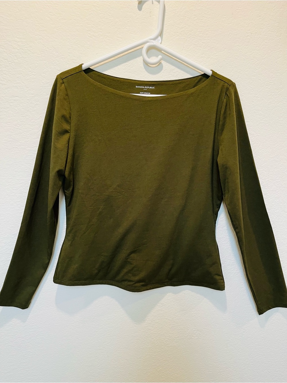 Banana Republic Olive Long Sleeve Boatneck Top